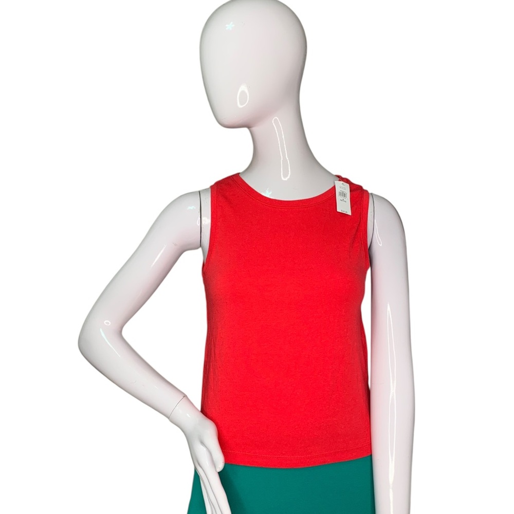 GAP NWT Tank Top Sleeveless Crewneck Red Size Petite Small